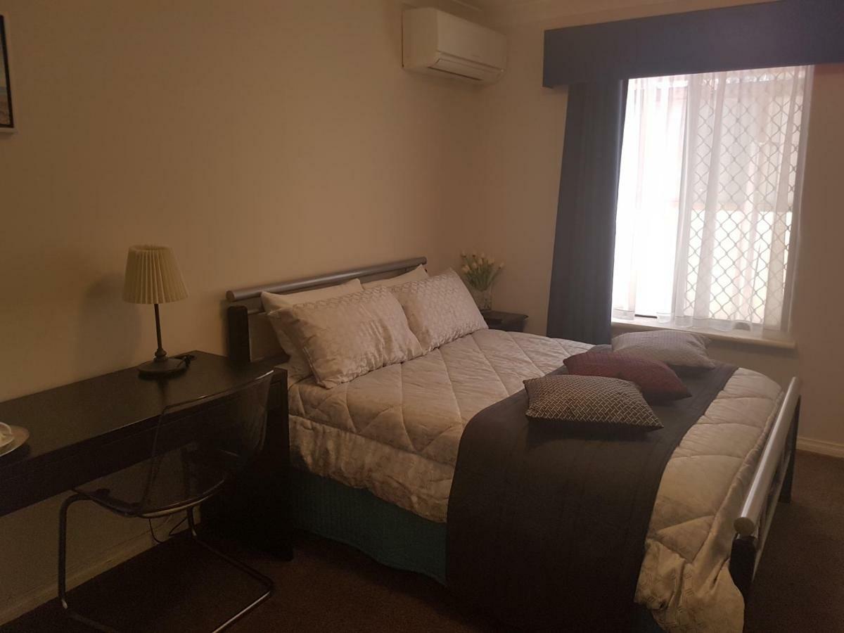 Ocean Reef Homestay Perth Exterior photo